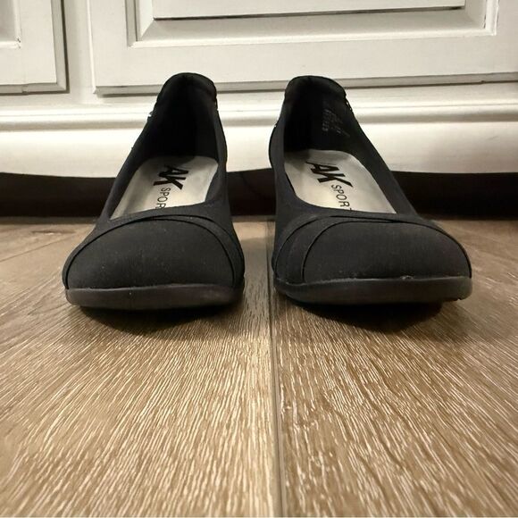 Anne Klein Sport Women's Black Wedge Shoe Sz 7.5 - Picture 3 of 10